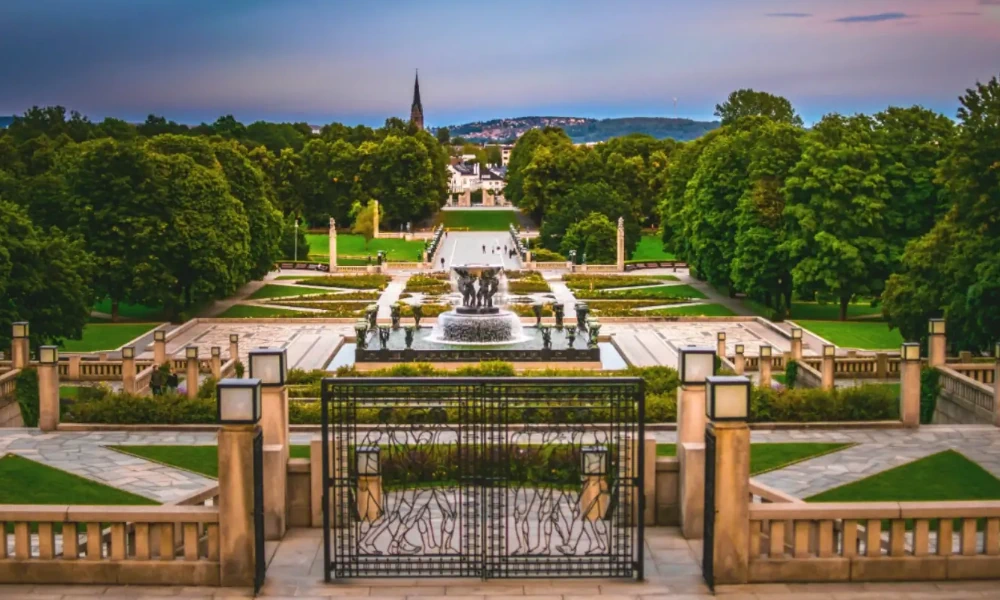 монолит Вигеланда